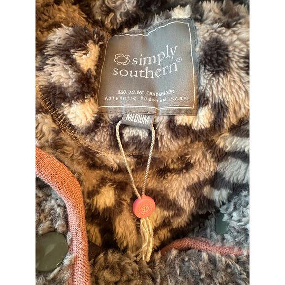 Simply Southern Leopard Sherpa Pullover Cozy Fleece Quarter Snap (Medium) - Picture 4 of 4